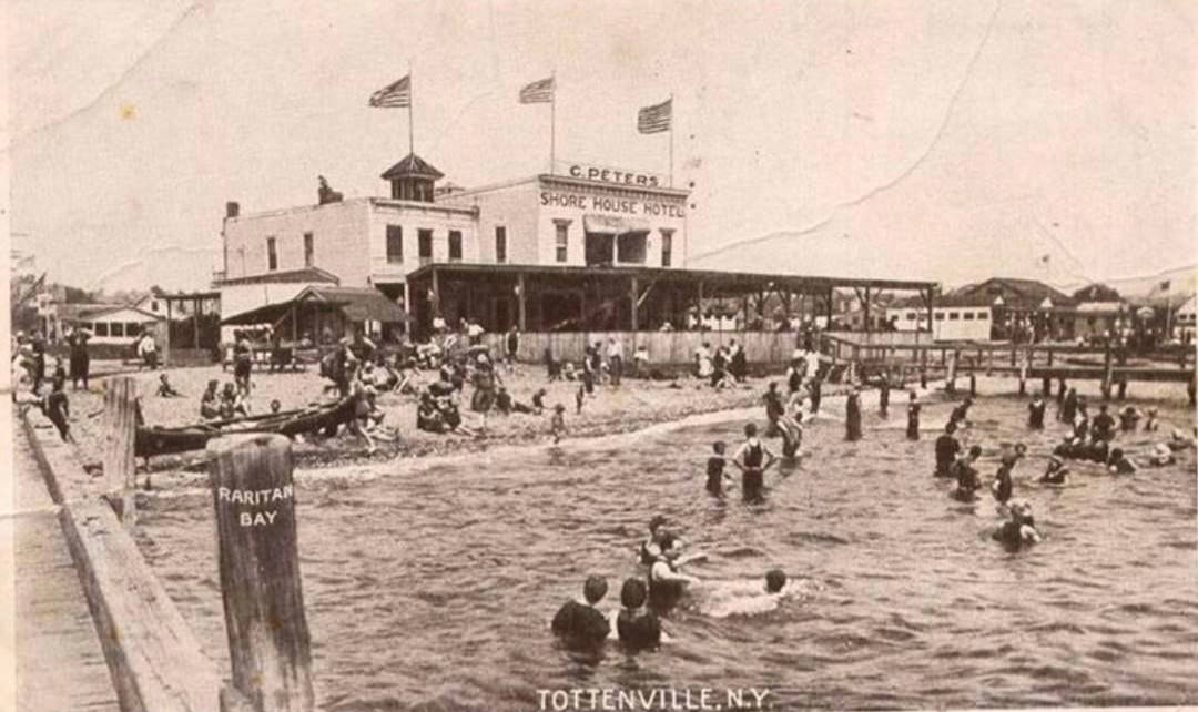 Around 1920, Charles Peters Operated A Hotel Offering 'First Class Accommodations' Next To Schmidt'S Boat Rentals, 1925.