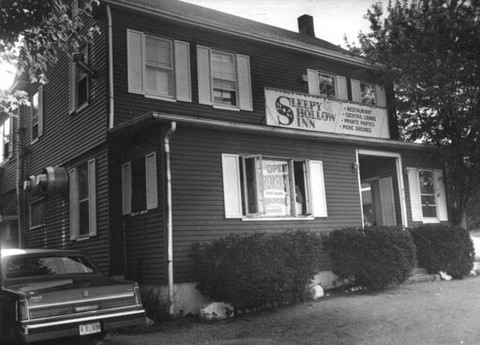 Sleepy Hollow Inn On Bloomingdale Road In Rossville, Known As Reinhardt’s, Was A Throwback To The Last Century; Closed In Late 80S, Early 90S, 1972.