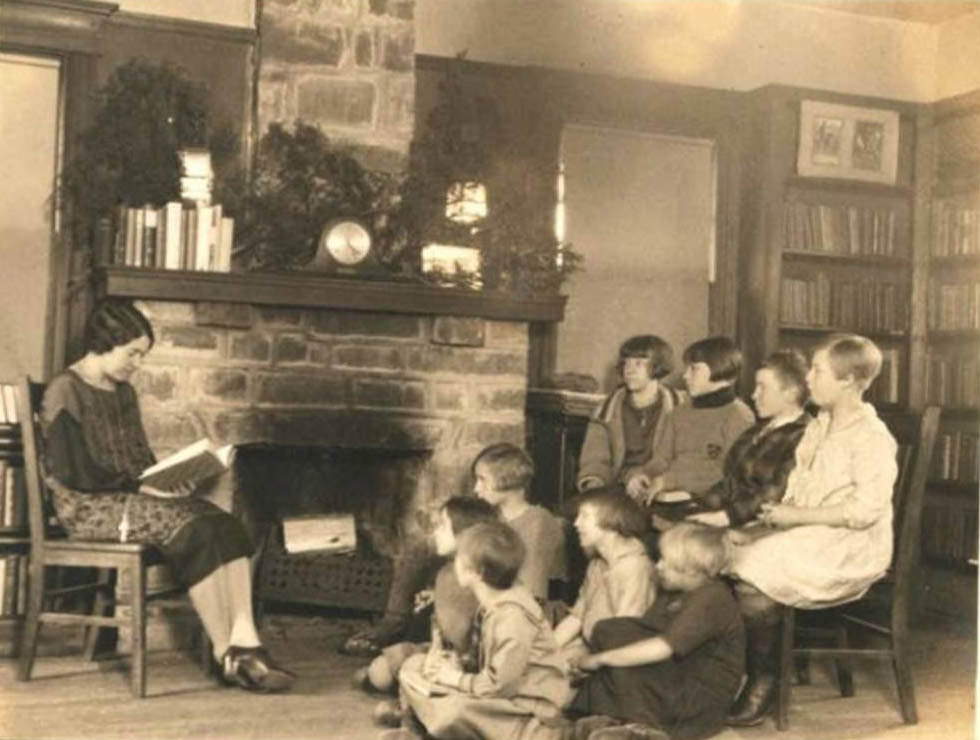 Story Hour At Great Kills Library, Early 1900S.