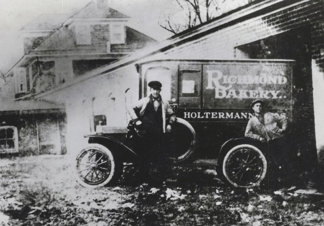 Delivery Truck At Holtermann'S Bakery, Center Street, Richmond, 1915.