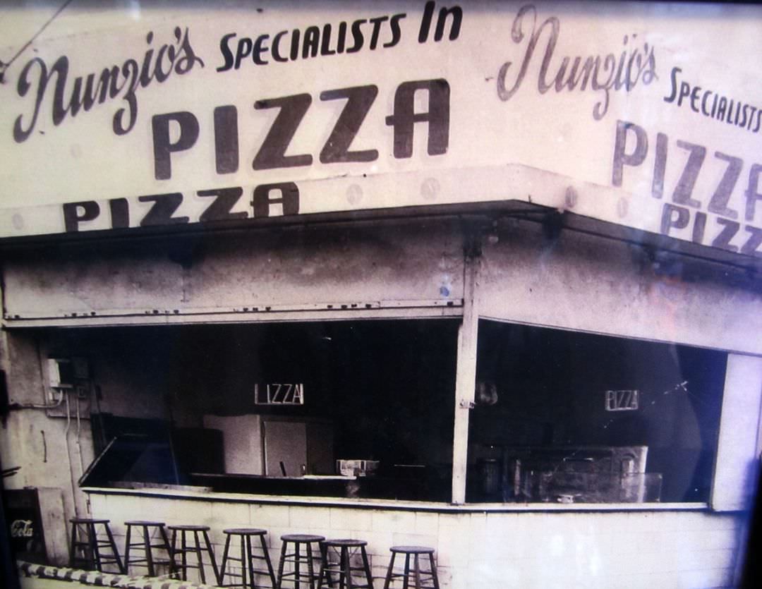 Nunzio'S Pizzeria As It Looked In 1940S.