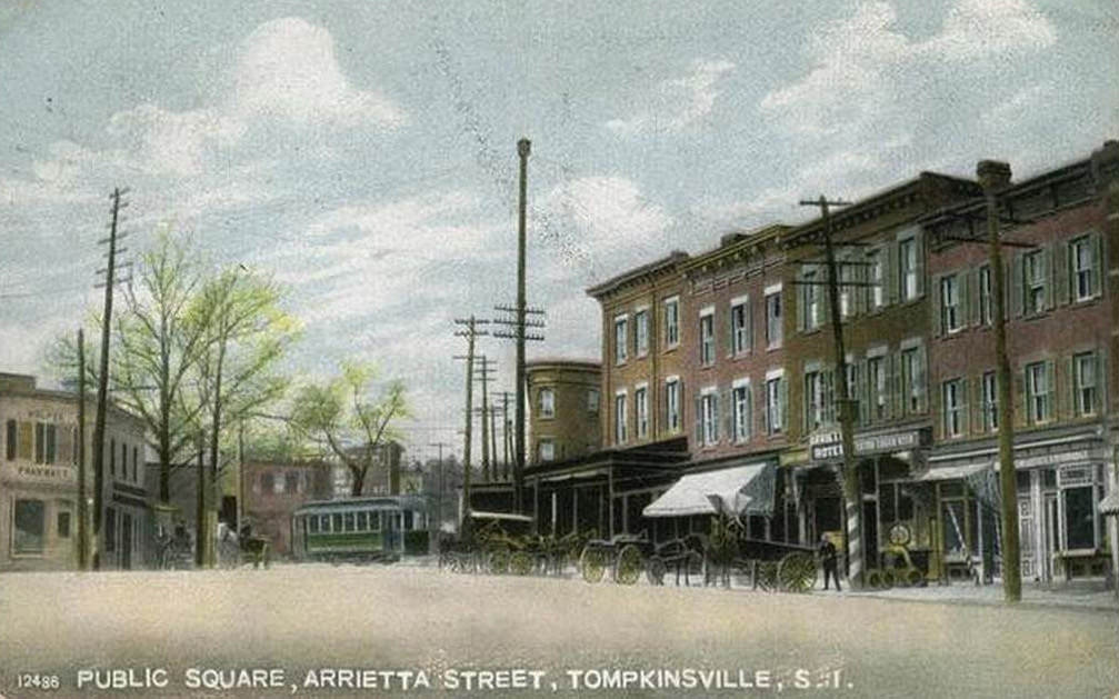 Public Square, Arrietta Street, Tompkinsville, Staten Island, Known As The Lower Portion Of Victory Boulevard, 1900S.