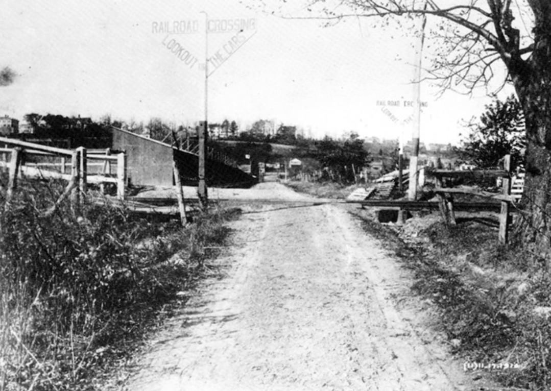 Railroad Crossing On Buel Avenue In Dongan Hills, Early 1900S.