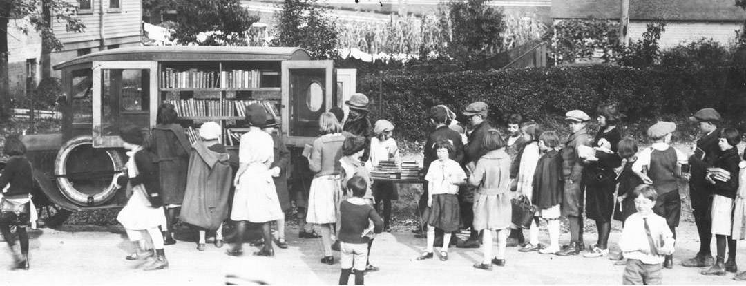 City'S First Library On Wheels In Staten Island, 1922.