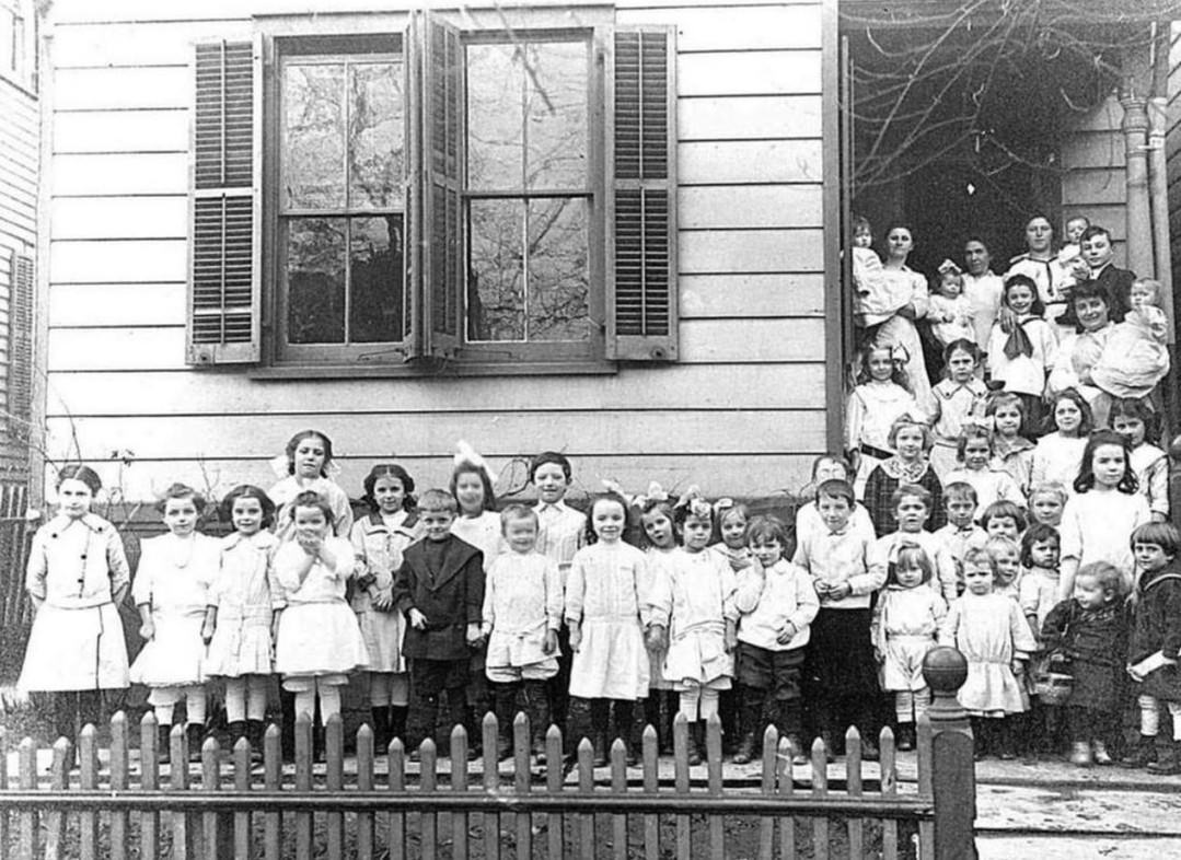 First Class Of Port Richmond Day Nursery, 1895.