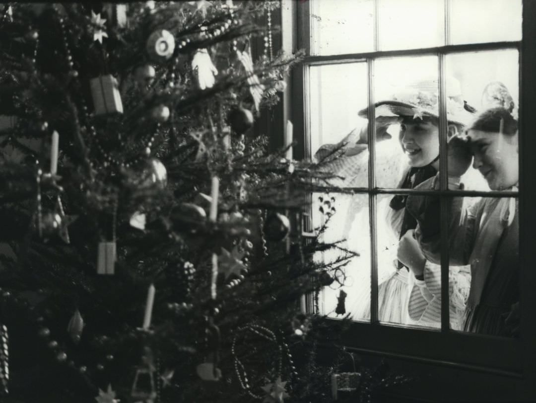 Lauren Gerardi And Carli Defillo Take A Peek At The Christmas Tree In Richmondtown, 1994.
