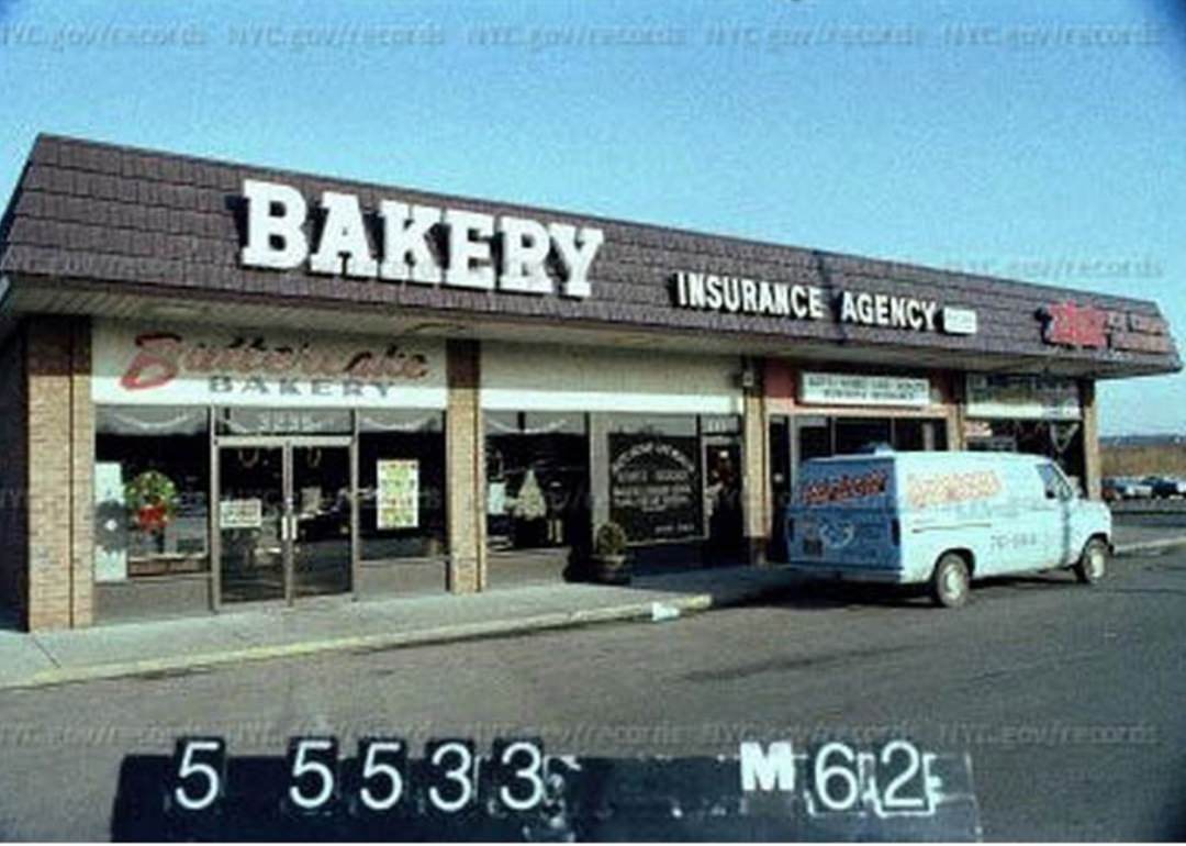 Buttercake Bakery And Zips Ice Cream In A Staten Island Shopping Center, 1990S.