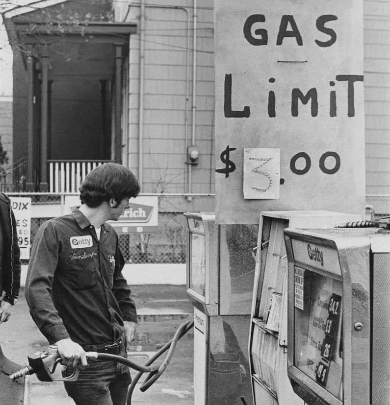 Chester Wroblewski Jr. Pumps Gas At Getty Station At 337 Van Duzer St., November 1974.