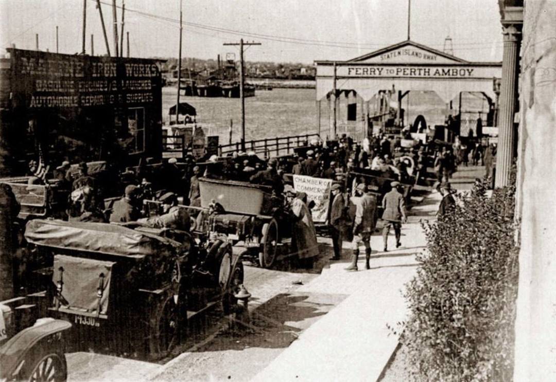 Staten Islanders Line Up For Tottenville To Perth Amboy Ferry, Early 1900S.