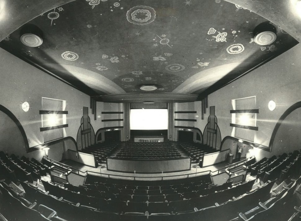 The Lane Theater In New Dorp, One Of Staten Island'S Most Popular Movie Houses, 1980S