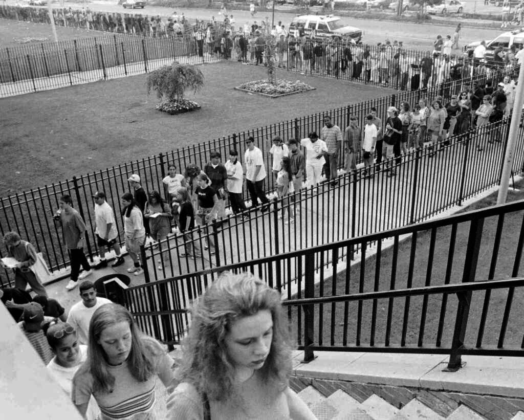 Students Lining Up For Summer School Registration At New Dorp High School, 1996.