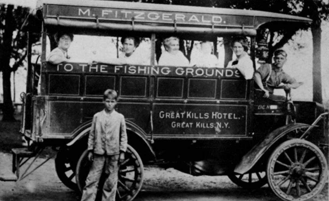 Fitzgerald'S Hotel In Great Kills Transportation To The Sirt Station, 1915.