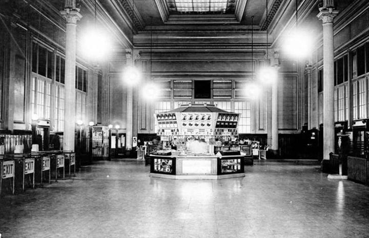 Staten Island Ferry Terminal, Whitehall Street, Upper-Level Waiting Room, 1923.