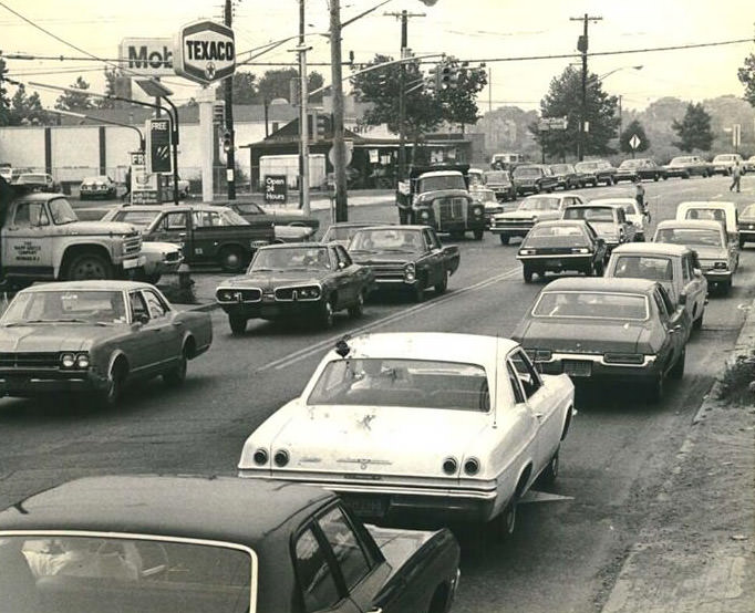 Intersection Of Richmond Avenue And Victory Boulevard In Bulls Head, 1971.