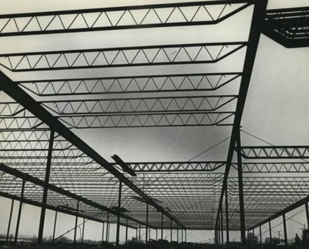 Construction Of W.t. Grant In New Dorp, 1964