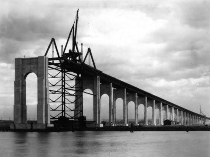 Construction Of The Central Span Of Goethals Bridge Between Staten Island And Elizabeth, N.j., Cost $7.2 Million; Opened In 1928, 1925.