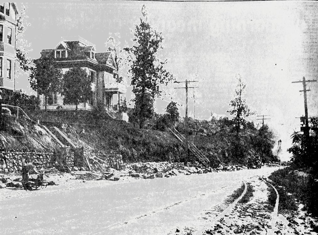 Victory Blvd. Near Eddy Street Before Being Widened And Paved, 1907.