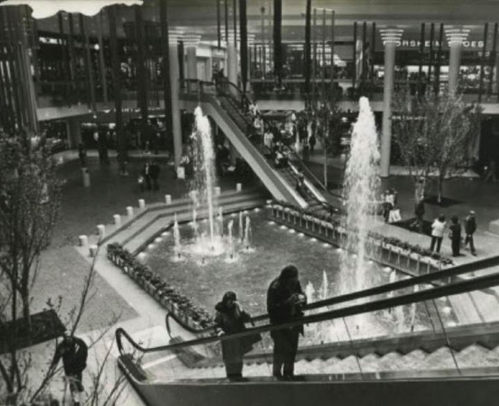 Staten Island Mall Fountains That Misted Nearby Escalators, 1981.