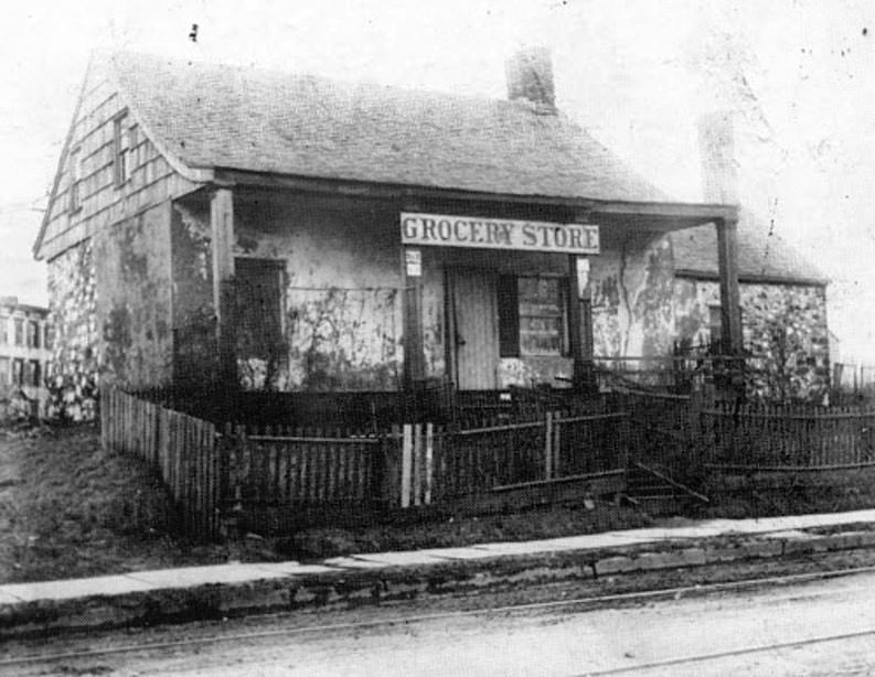 Grocery Customers Patronized The Houseman House At Richmond Terrace And John St, Now John Street And Richmond Terrace Where Fedex Has Built A Home, Circa 1895.