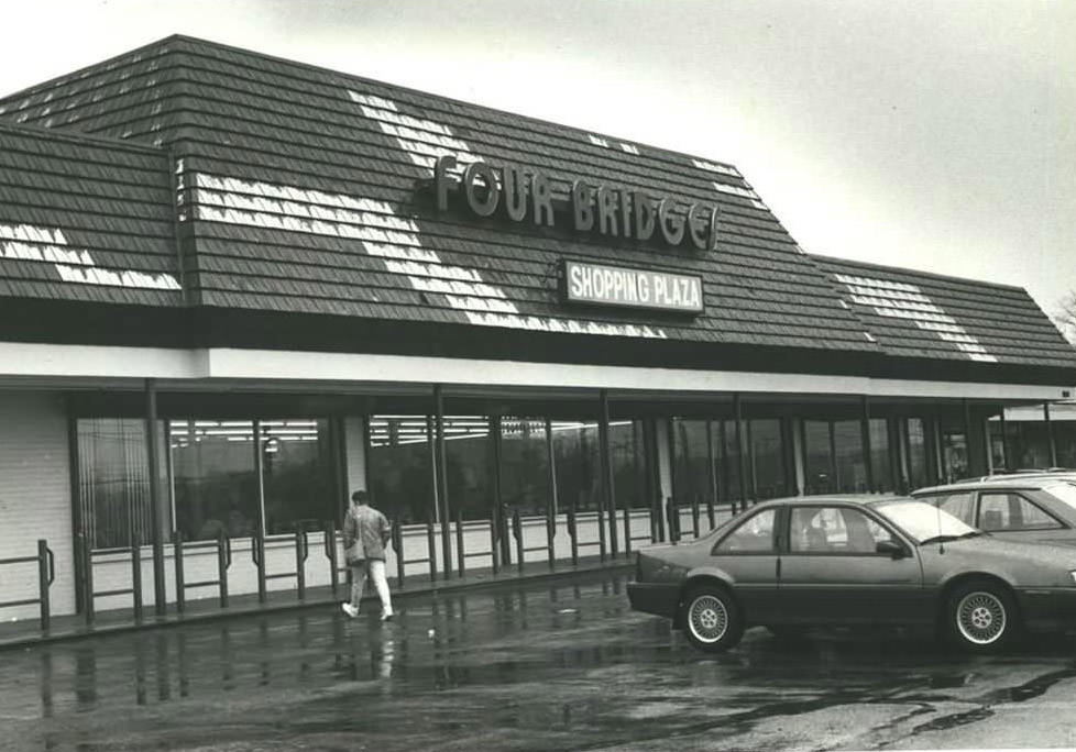 Four Bridges Shopping Plaza In Eltingville, 1990.