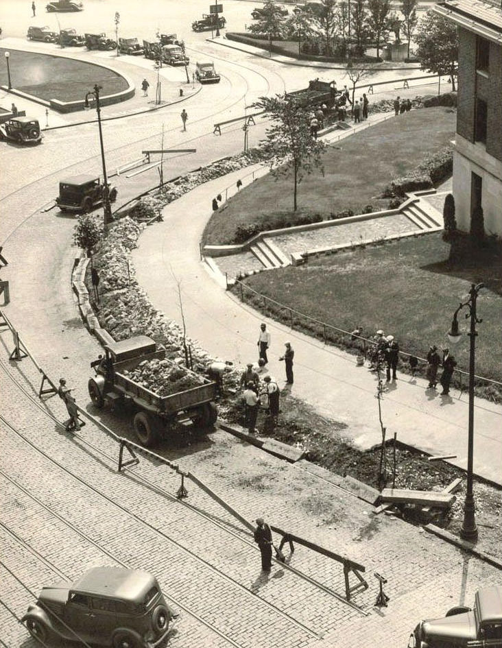 Hyatt Street, St. George, Trolley Tracks Widening By Wpa Men, 1936
