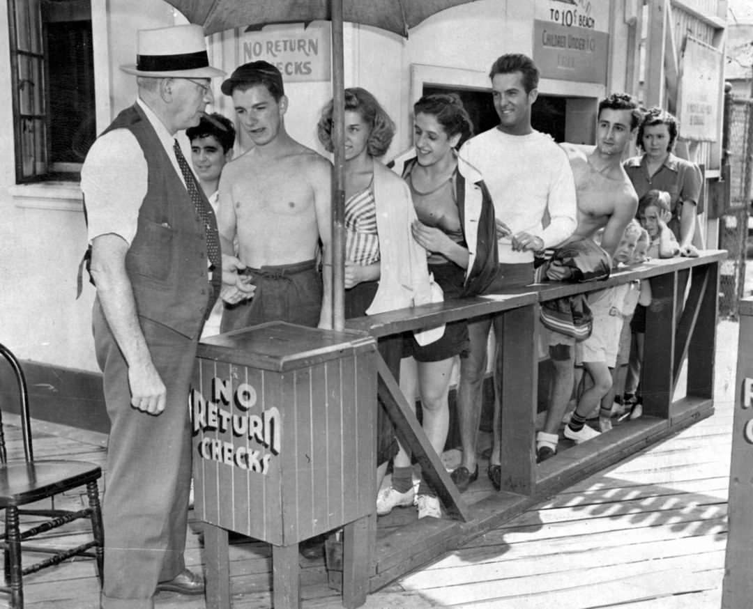 People Standing In Line To Enter Midland Beach For Free Movies And Dancing, 1940.