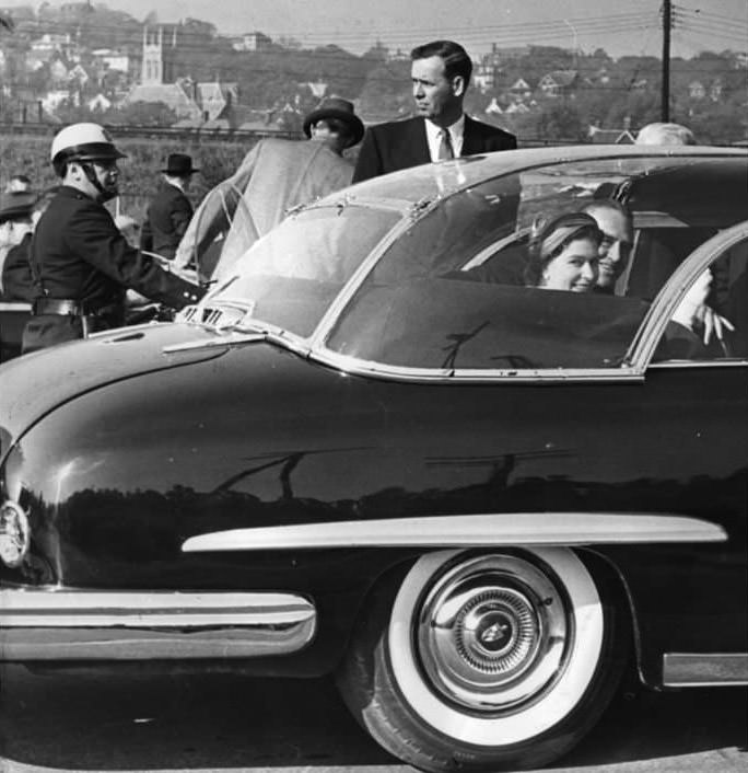 Queen Elizabeth Ii Prepares For A Motorcade Parade Along Bay Street, 1957.