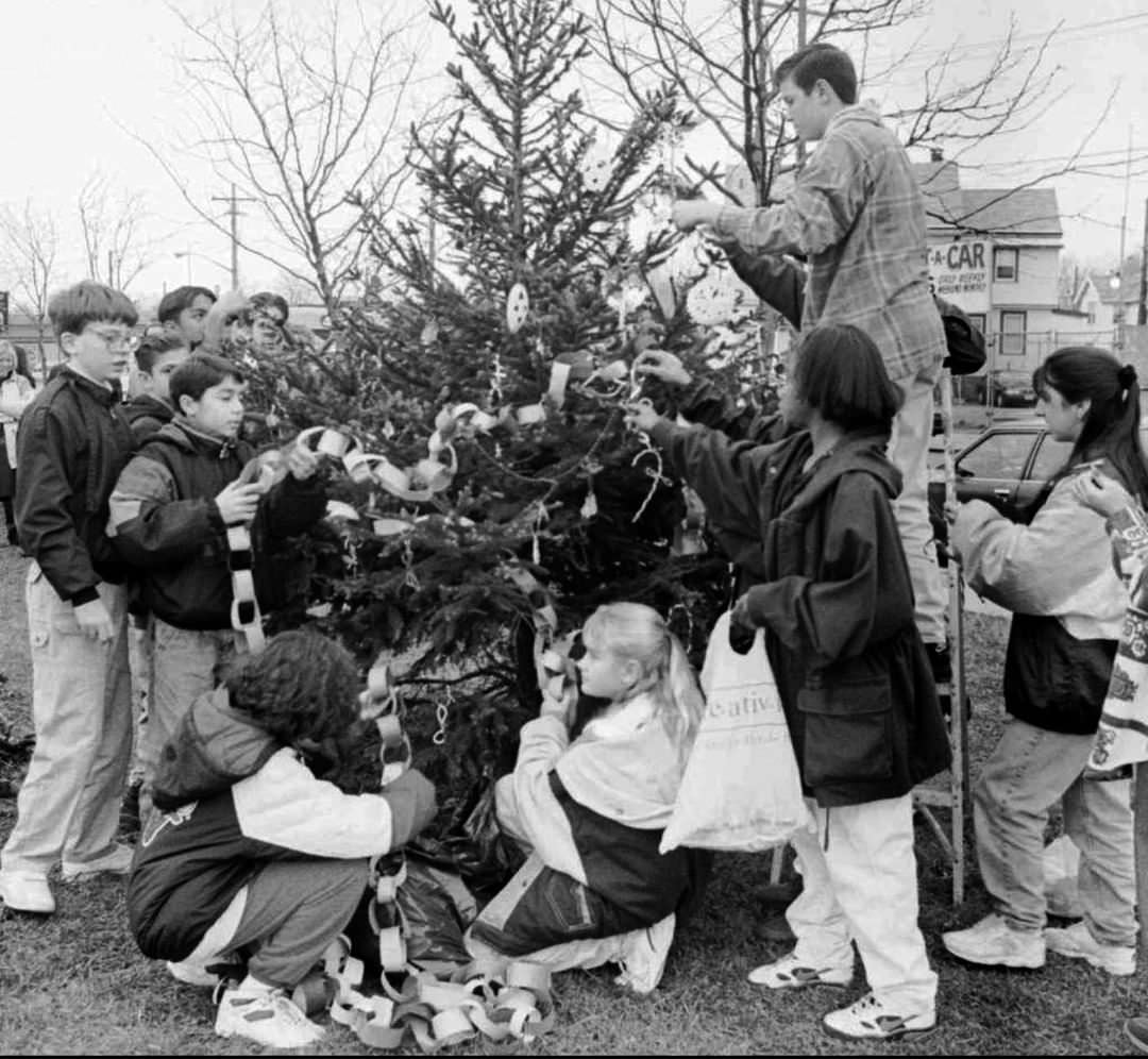 Students Decorate A Tree In Egbert Square, Graniteville, December 1994