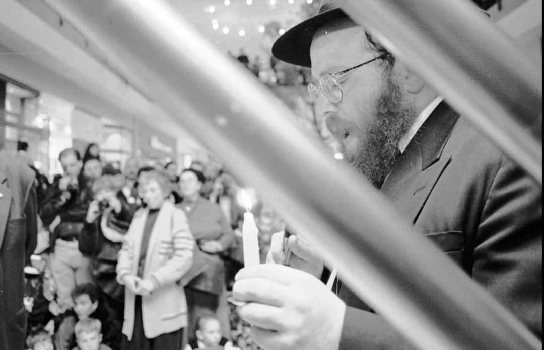 Director Of Chabad-Lubavitch Of Staten Island Lights The Menorah At Staten Island Mall, 1996