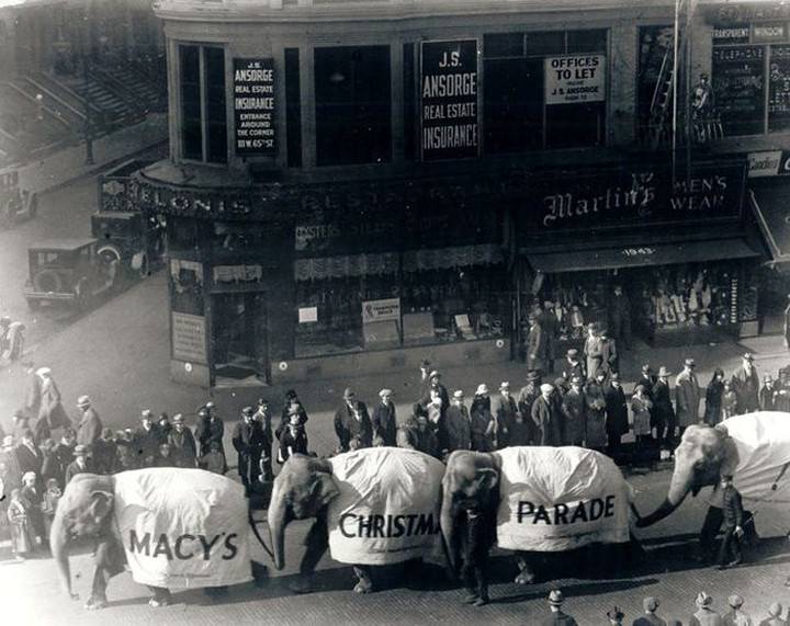 First-Ever Macy'S Christmas Parade Featured Marching Elephants, 1924.