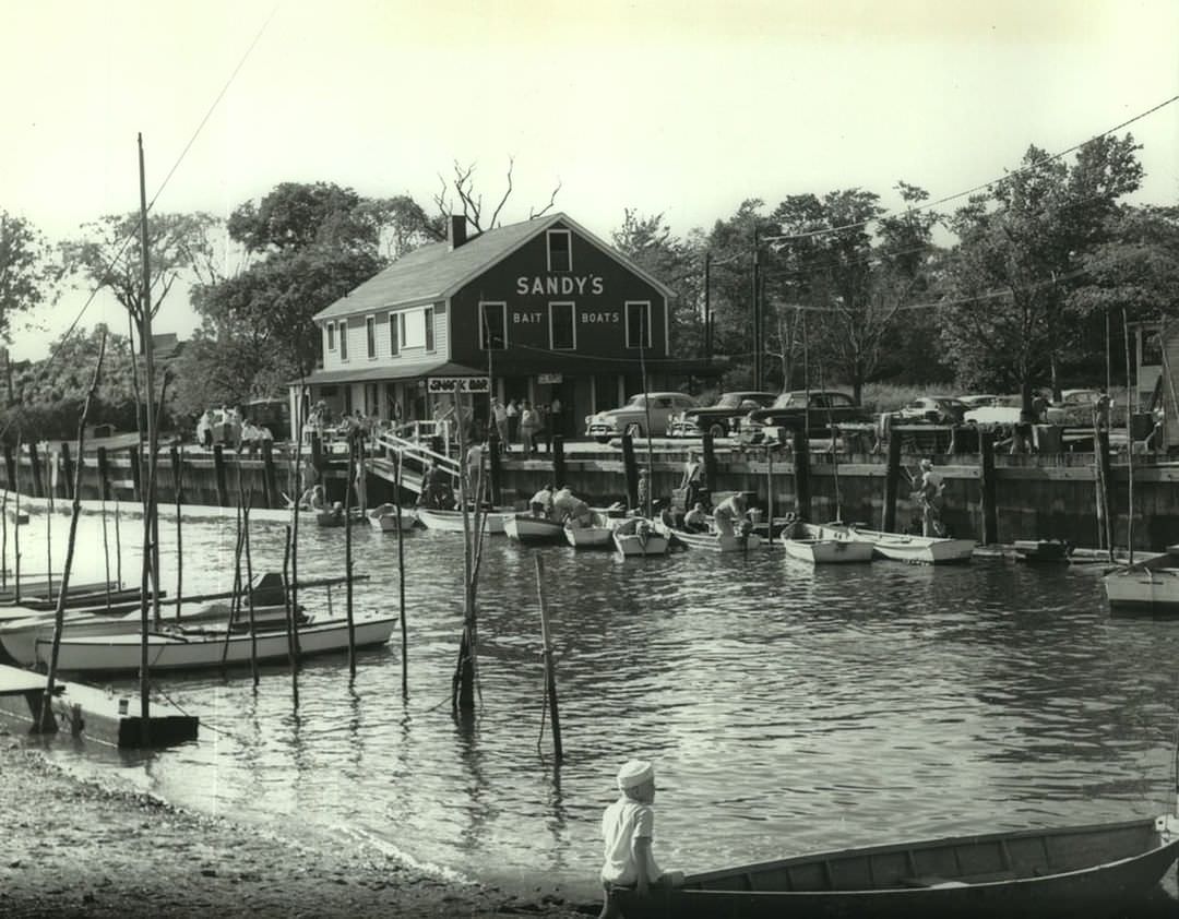 Sandy'S Bait Boat Marina, Prince'S Bay, Circa 1955.