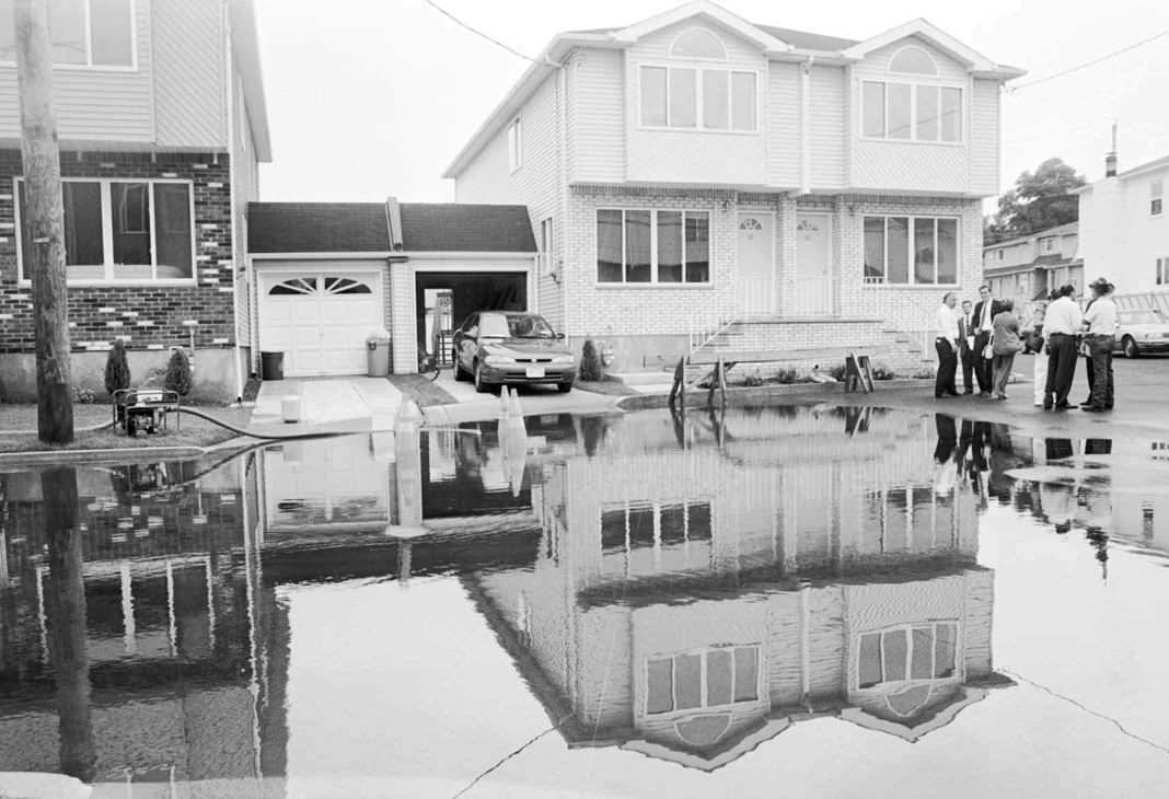 Residents Of Tower Lane In Travis Endure Draining Problems, 1995.