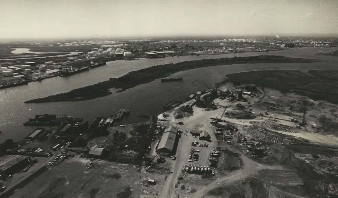 Prall'S Island, An Uninhabited Bird Sanctuary In The Arthur Kill Between Staten Island And Linden, New Jersey, 1987.