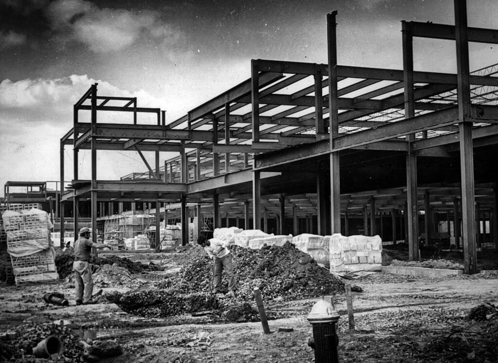 Construction Site On Richmond Avenue In New Springville For Staten Island Mall, 1972.