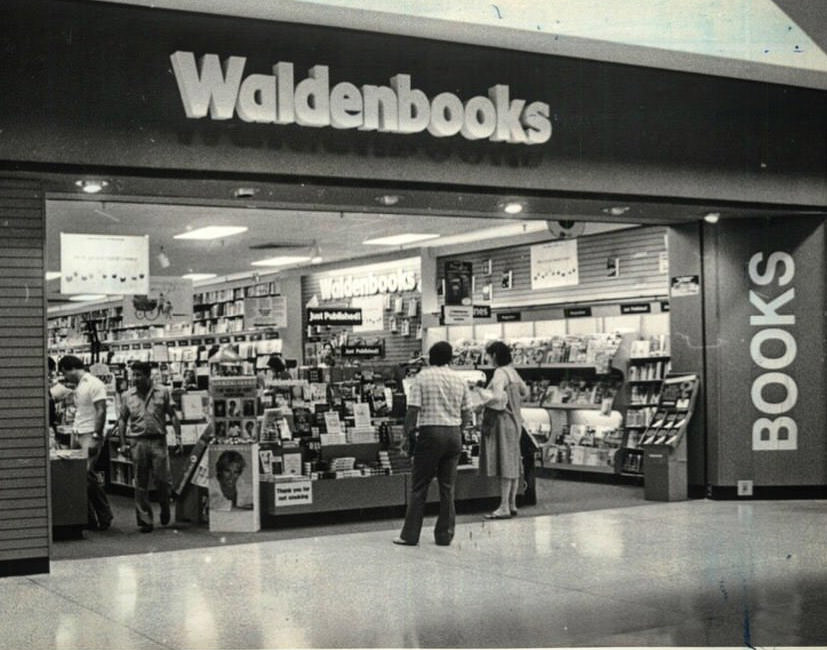 Walden Books, Si Mall, 1983.