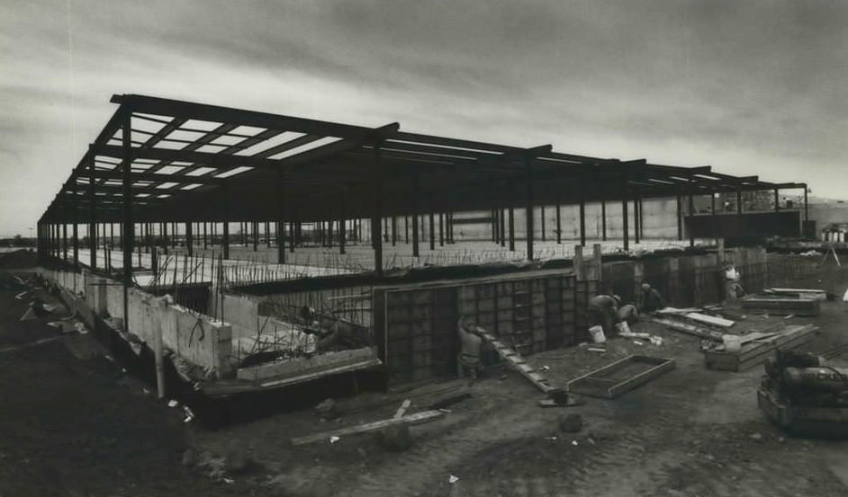 Construction Of J.c. Penney'S At Staten Island Mall, Circa 1990S.