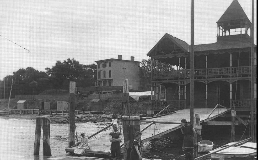 The Clifton Boat House, Rosebank, Stood On What Is Now Buono Beach, Circa 1910.