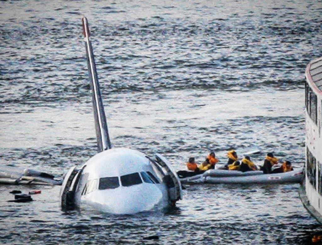 Passengers Move Away From A Downed Airbus 320 Us Airways Aircraft In The Hudson River, Known As The &Amp;Quot;Miracle On The Hudson,&Amp;Quot; 2009.