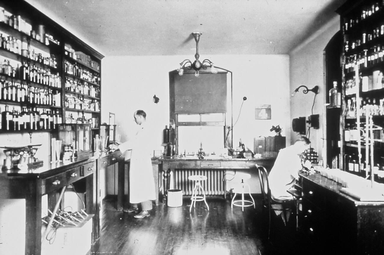 Dr. Joseph Kinyoun'S Laboratory In Marine Hospital, Staten Island: Studying Cholera And Other Diseases, 1887.