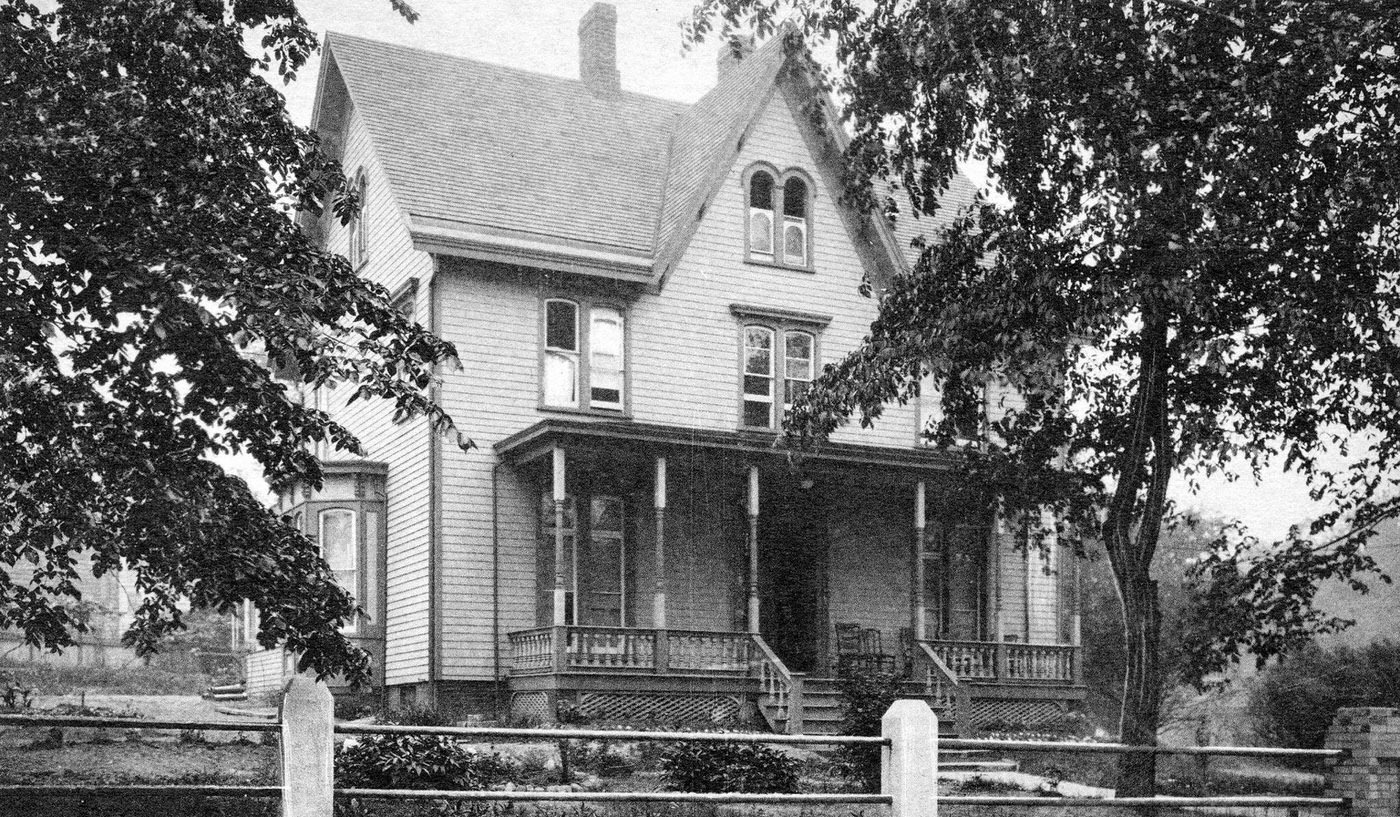 Exterior Of Nicola Aquilino'S Residence And Family-Owned Italian Restaurant In The Rear, Richmond, Staten Island, 1950.