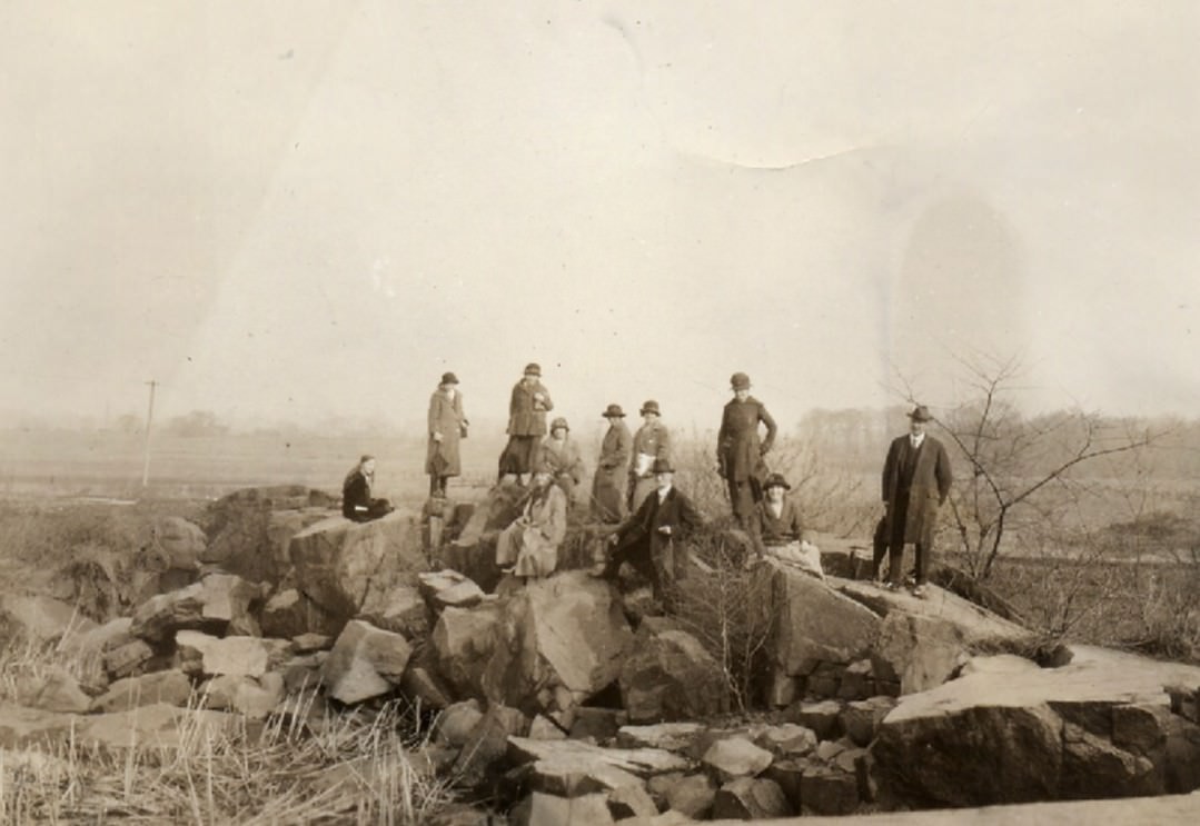 Staten Island Bird Club At The Trap Rock Quarry, Corner Of Travis Avenue And Victory Boulevard, 1890S