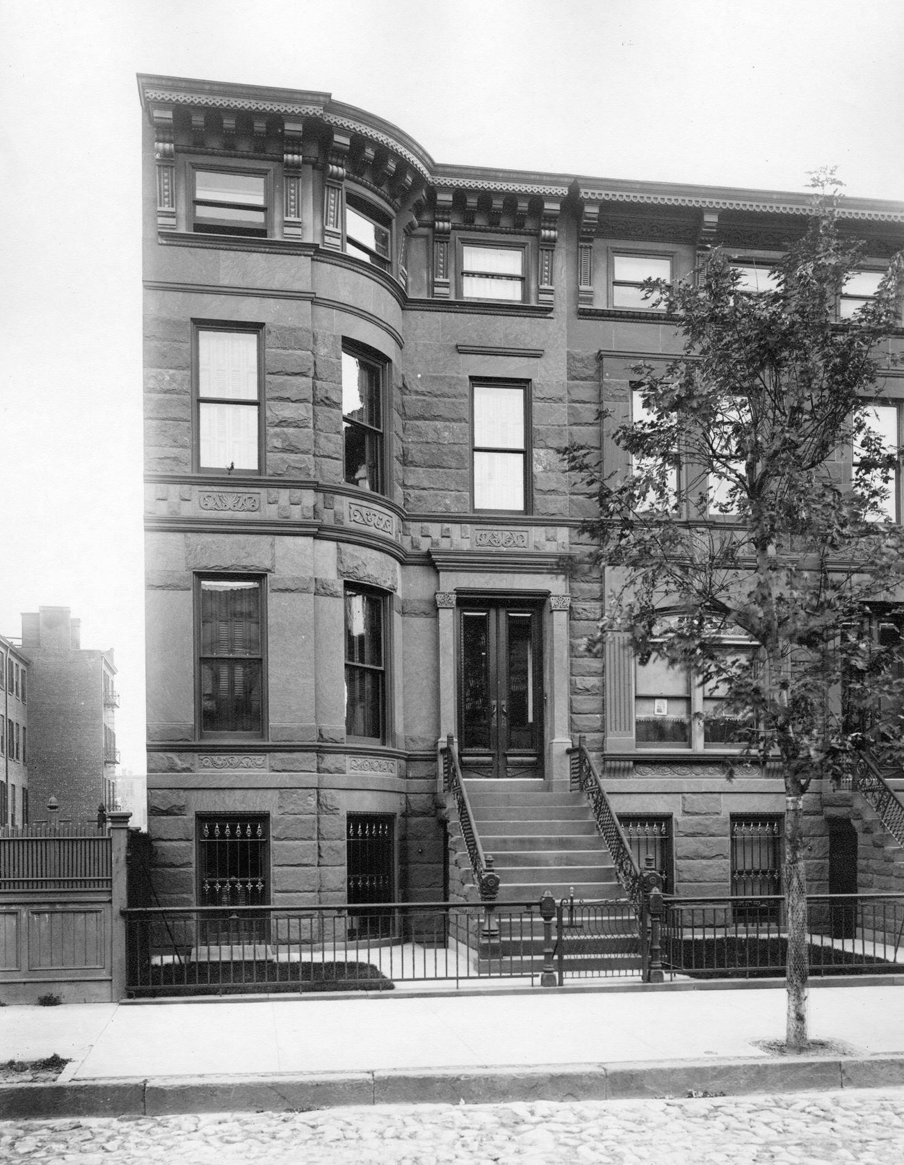 George P Hall'S Residence On Putnam Avenue, Brooklyn, Late 1890S
