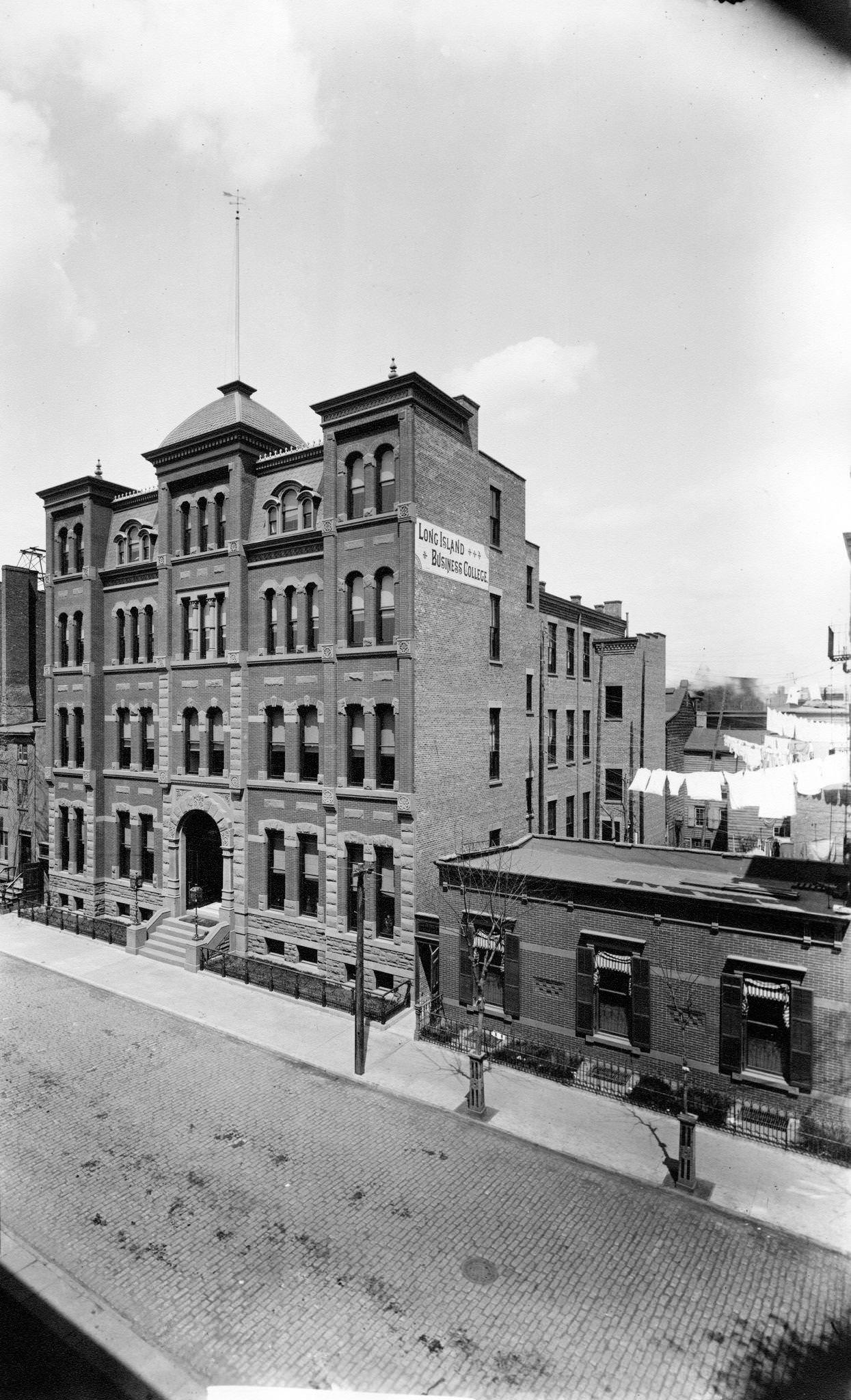 Long Island Business College, Brooklyn, 1895.
