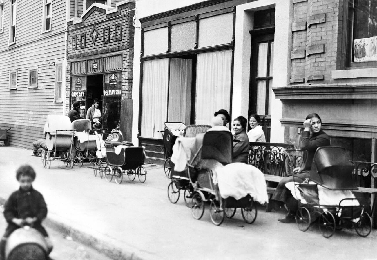Women And Children Outside Sanger Clinic, Brooklyn, 1916.