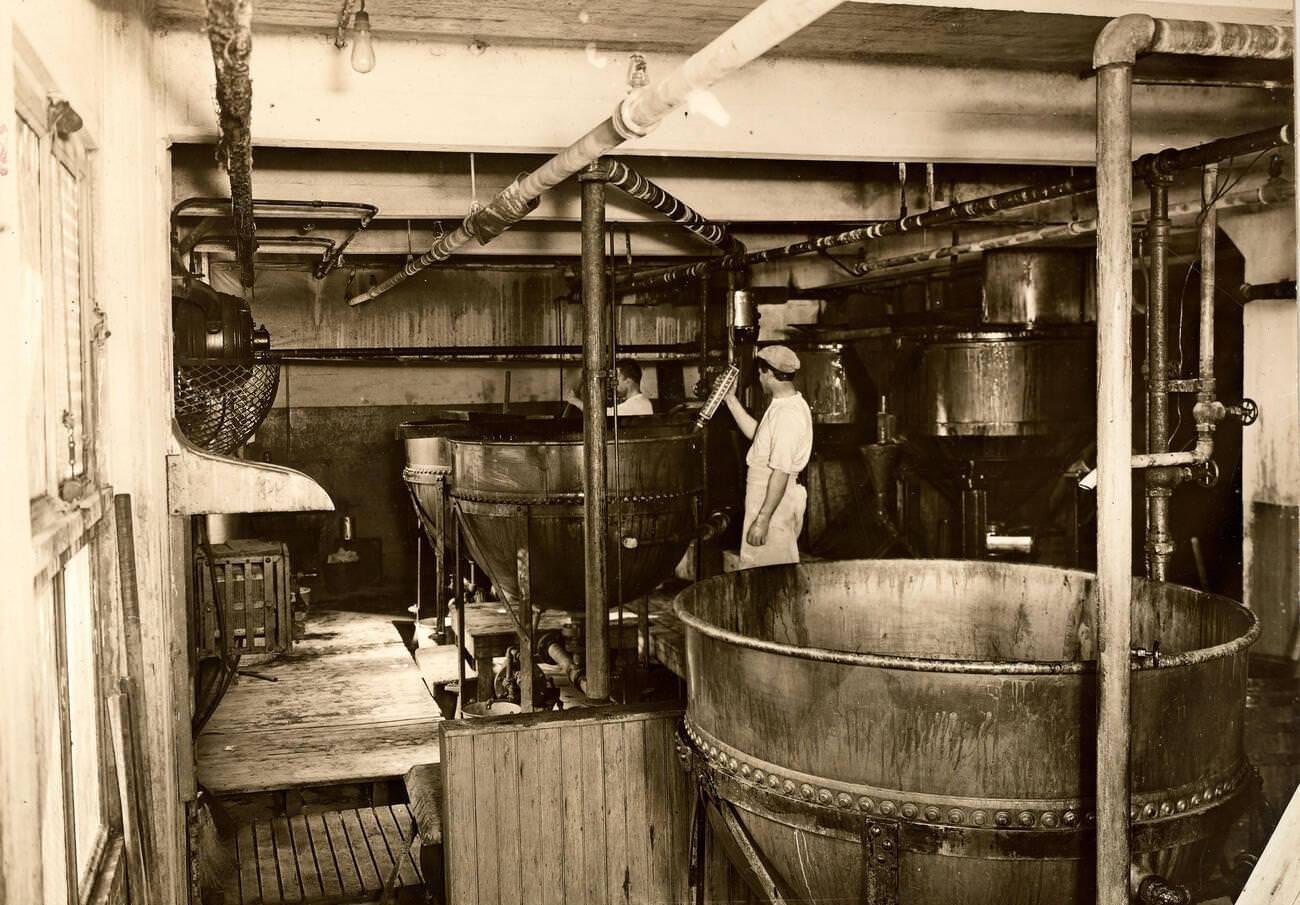 Cream Making At E. Greenfield'S Sons For Government Use, Brooklyn, 1917