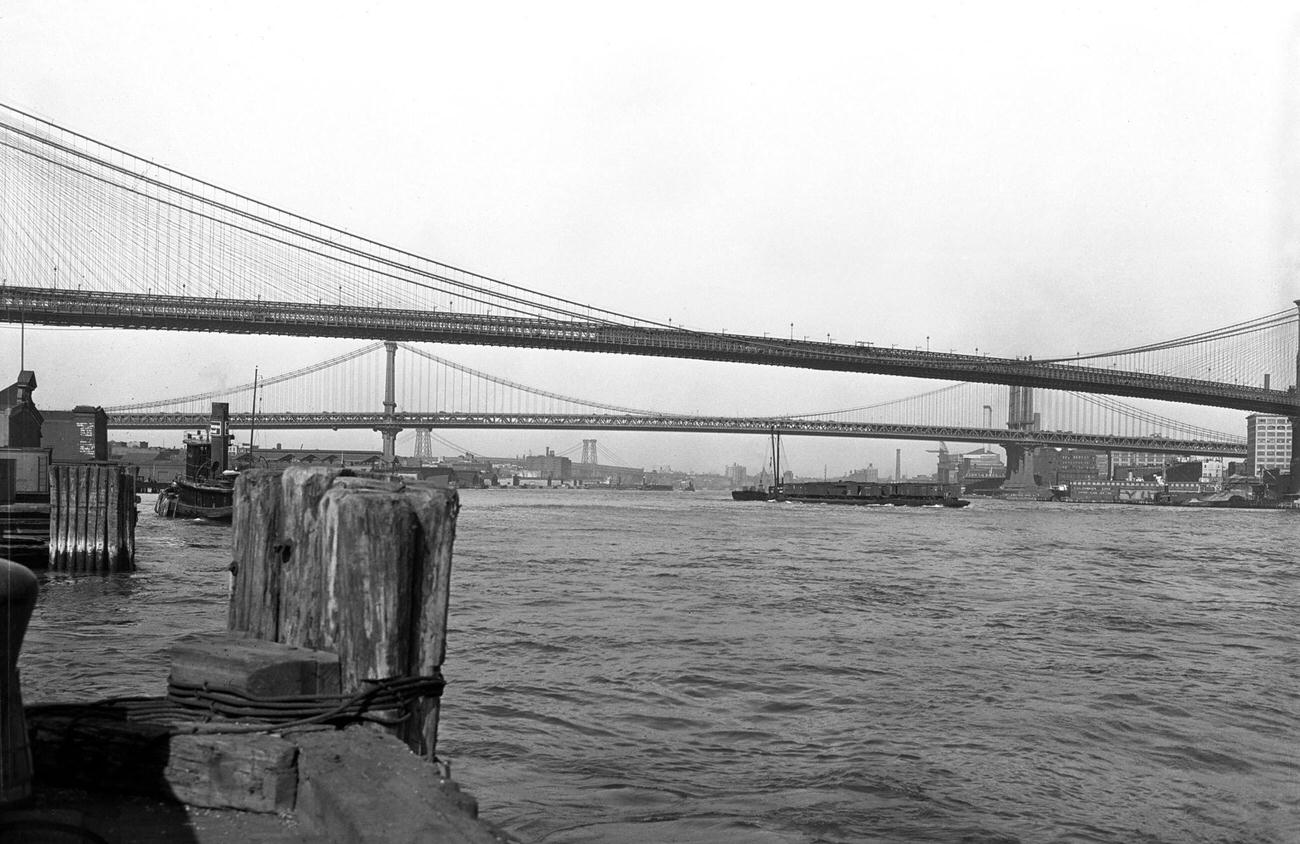 Brooklyn, Manhattan, And Williamsburg Bridges, 1934