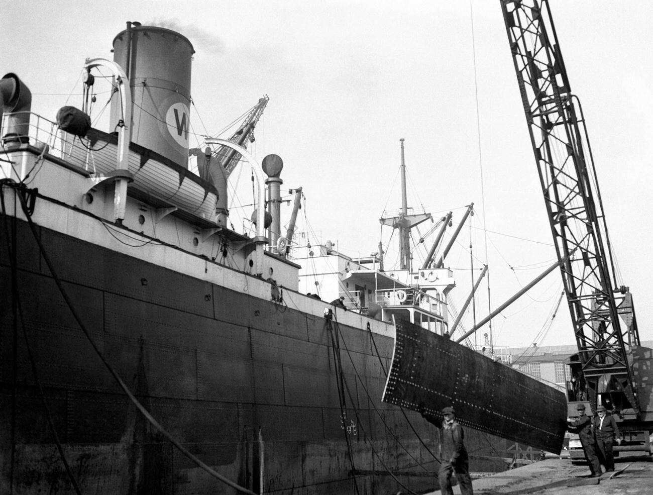 Men Working In A Shipyard In Brooklyn, Circa 1936.