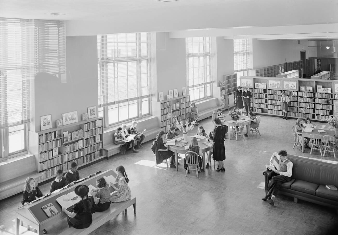Children'S Room At Brooklyn Public Library, 1941