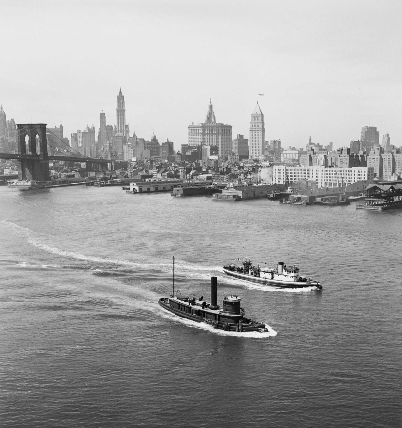 East River Looking Toward Manhattan With The Brooklyn Bridge On The Left, 1940