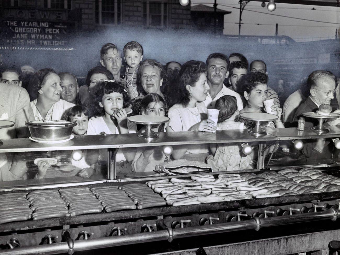 Nathan'S Famous Hot Dogs Counter, Coney Island, Brooklyn, July 1947.